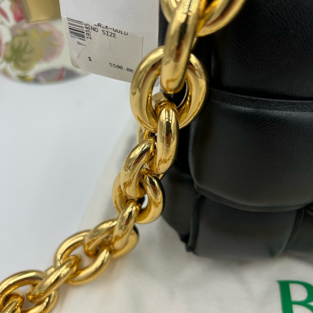 Women's Bottega Venetta Maxi lambskin intreccio padded chain cassette Crossbody - Picture 7 of 13